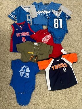 Detroit bundle Lions Tigers Redwings Pistons LOVE MI graphic various sizes